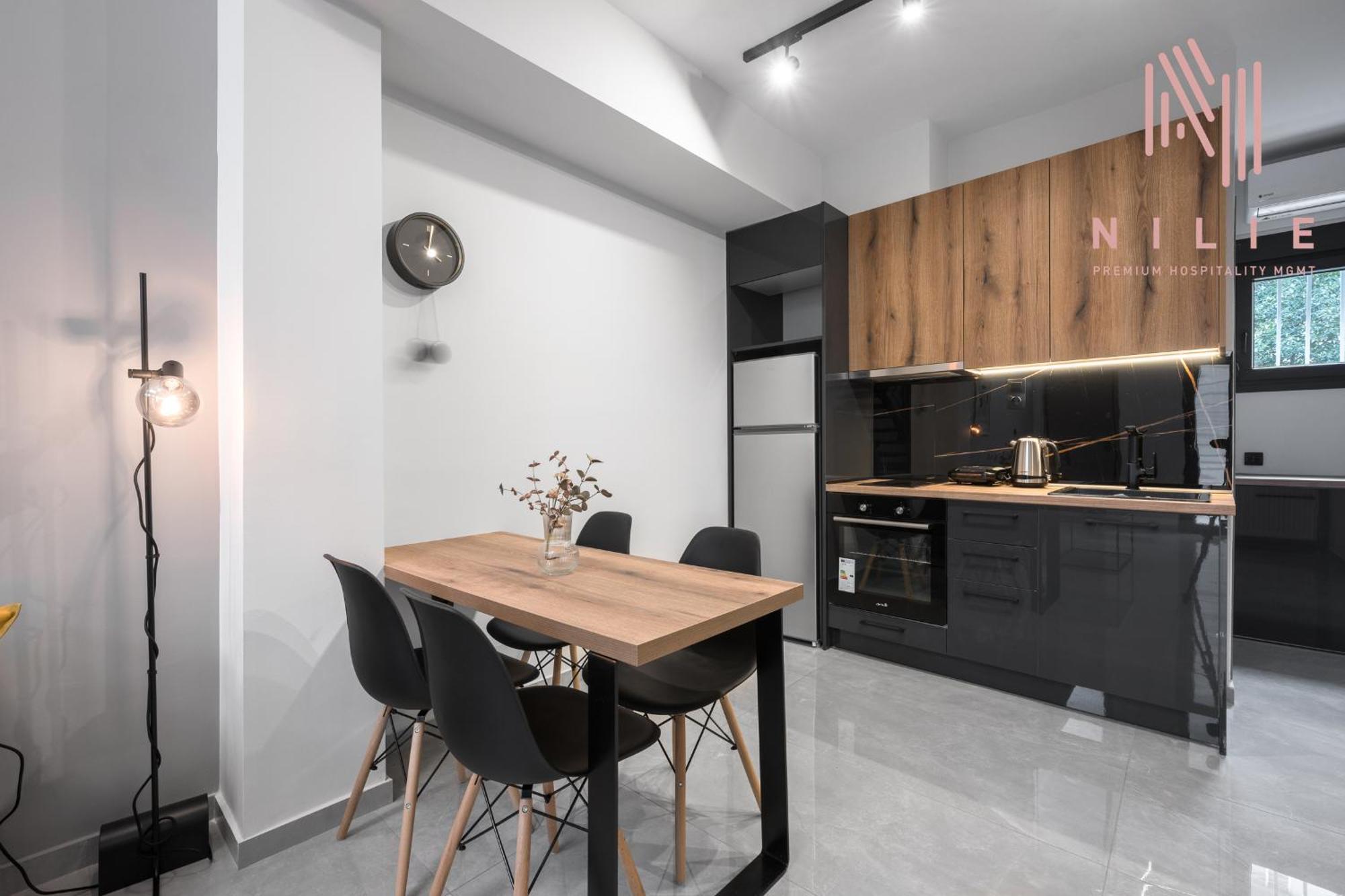 Railway Lofts, Nilie Hospitality Mgmt Appartement Thessaloniki Buitenkant foto